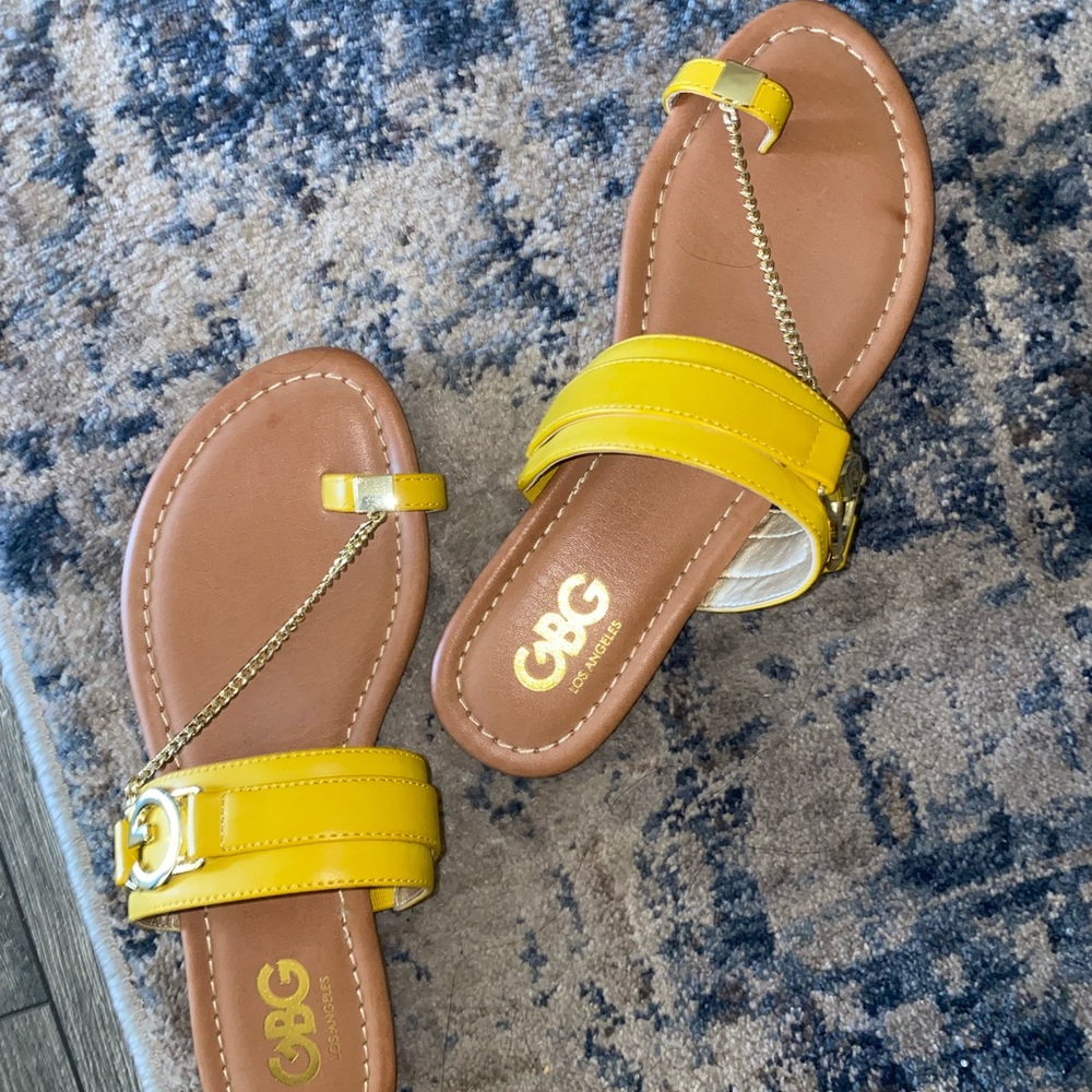 guess sandles